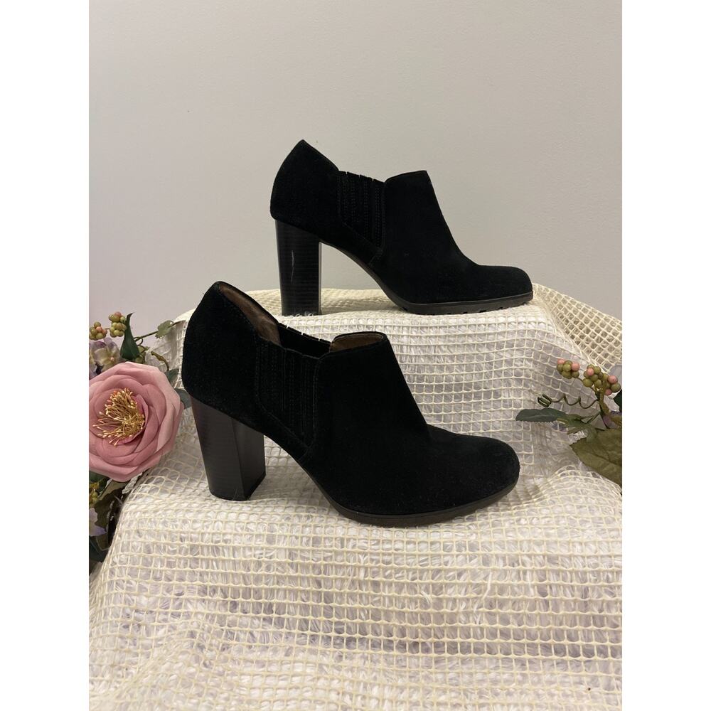 White Mountain Senta‎ Ankle Boots Women's Size 11 Black Suede Transitional Chic